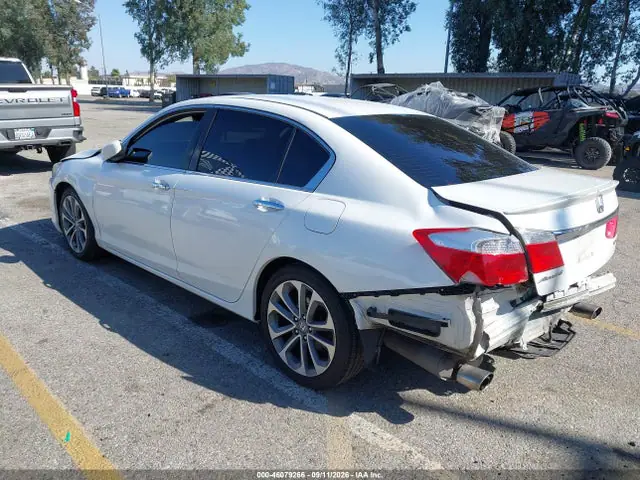 2015 Honda Accord Sport VIN 1HGCR2F52FA135809 фото 3