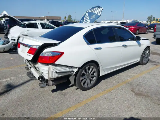 2015 Honda Accord Sport VIN 1HGCR2F52FA135809 фото 4