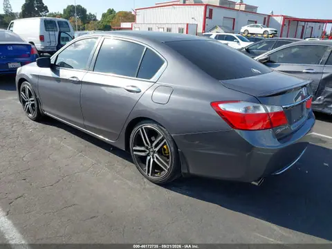 2015 Honda Accord Sport VIN 1HGCR2E57FA217116 фото 3