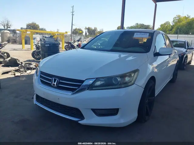 2015 Honda Accord Sport VIN 1HGCR2F50FA099439 фото 2