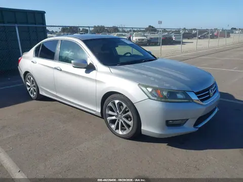 1HGCR2F59FA108994 — 2015 Honda Accord Sport, Задняя часть (Rear), фото до ремонта