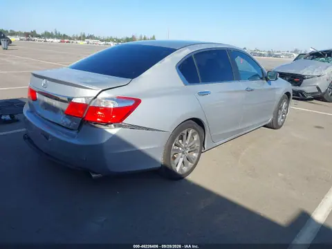 2015 Honda Accord Sport VIN 1HGCR2F59FA108994 фото 4