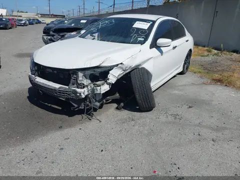 2016 Honda Accord Sport VIN 1HGCR2F56GA190409 фото 2