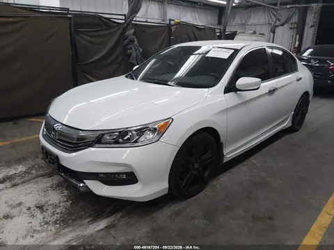 2016 Honda Accord Sport VIN 1HGCR2F68GA087355 фото 2