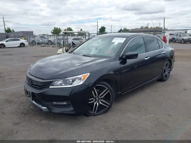 1HGCR2F52HA215548 — 2017 Honda Accord Sport, фото 2 с аукциона IAAI 14.10.2026, Передняя часть слева
