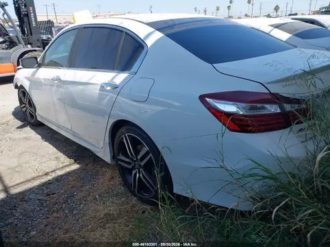 2017 Honda Accord Sport VIN 1HGCR2F55HA220663 фото 3