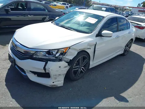 2017 Honda Accord Sport VIN 1HGCR2F5XHA024721 фото 2