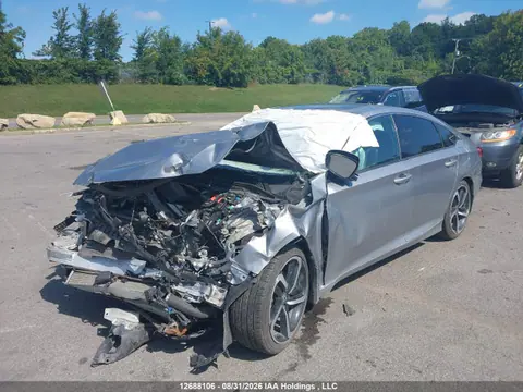 2018 Honda Accord Sport VIN 1HGCV1F31JA807565 фото 2