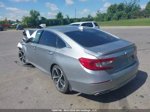 2018 Honda Accord Sport VIN 1HGCV1F31JA807565 фото 3