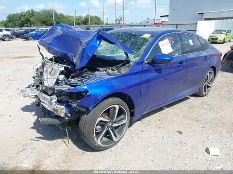 2018 Honda Accord Sport VIN 1HGCV1F31JA053146 фото 2