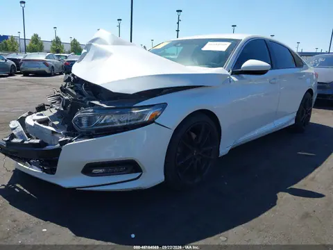 2018 Honda Accord Sport VIN 1HGCV1F32JA172663 фото 2