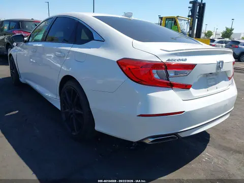 2018 Honda Accord Sport VIN 1HGCV1F32JA172663 фото 3
