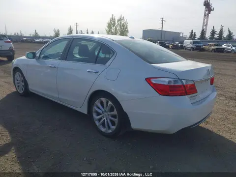 2015 Honda Accord Touring VIN 1HGCR2F95FA804352 фото 3