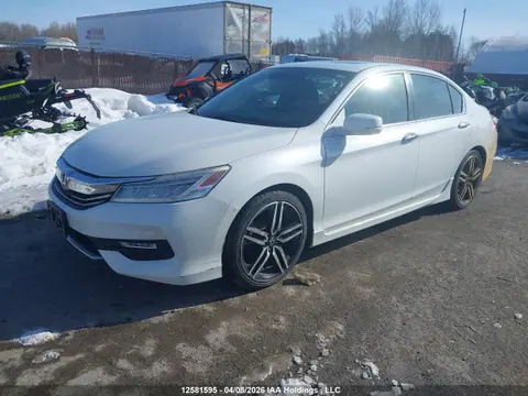 2017 Honda Accord Touring VIN 1HGCR2F02HA811893 фото 2