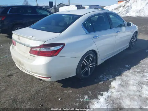 2017 Honda Accord Touring VIN 1HGCR2F02HA811893 фото 4