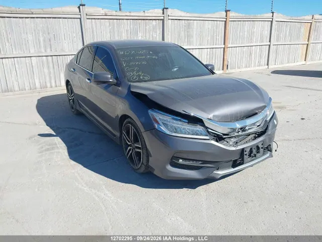 2017 Honda Accord Touring VIN 1HGCR2F08HA807475 фото 1