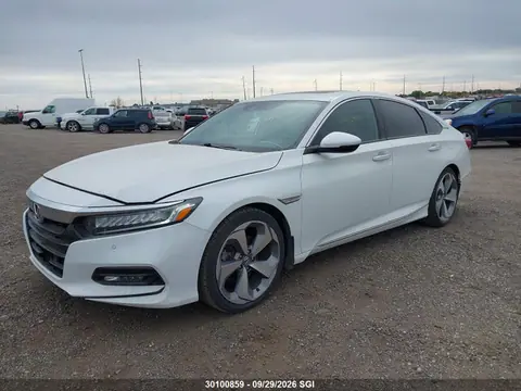 2018 Honda Accord Touring VIN 1HGCV1F96JA802205 фото 2