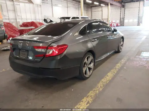2018 Honda Accord Touring VIN 1HGCV1F98JA024683 фото 4