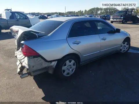 1HGCM56467A012572 — 2007 Honda Accord, фото 5 с аукциона IAAI, Задняя часть