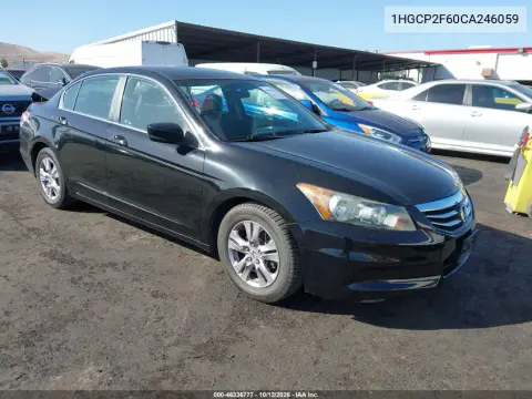 1HGCP2F60CA246059 — 2012 Honda Accord, Сзади, фото до ремонта
