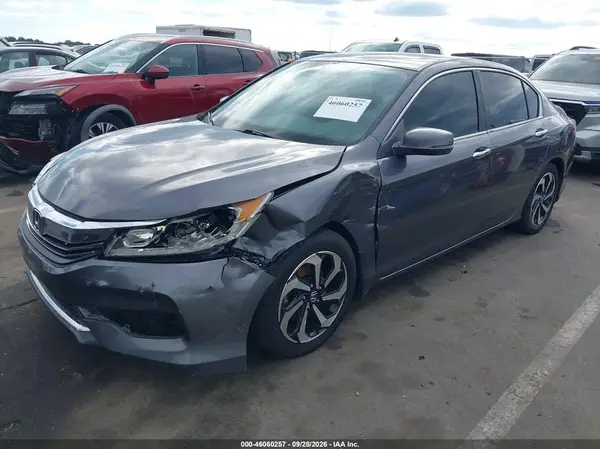 1HGCR2F80GA021920 — 2016 Honda Accord, фото 2 с аукциона IAAI, Передняя часть слева