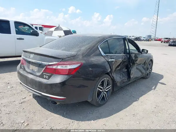 1HGCR2F57GA119705 — 2016 Honda Accord, фото 4 с аукциона IAAI 14.10.2026, Правый бок