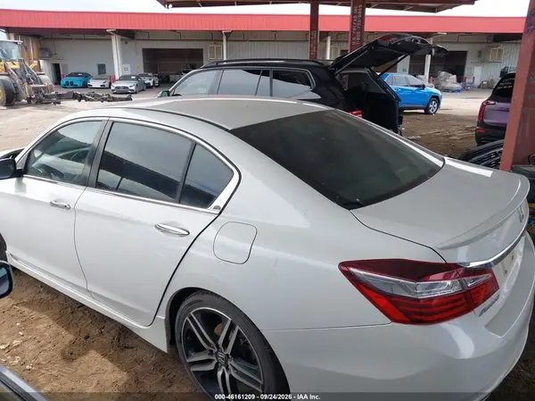 2016 HONDA ACCORD VIN 1HGCR2F5XGA167117 фото 3