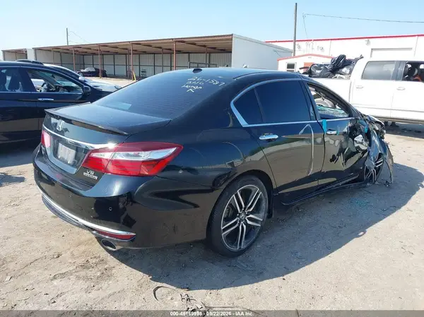 1HGCR3F92GA017267 — 2016 Honda Accord, фото 4 с аукциона IAAI 15.10.2026, Опрокидывание