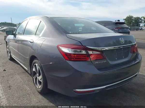 1HGCR2F32GA235747 — 2016 Honda Accord, фото 3 с аукциона IAAI, Задняя часть справа