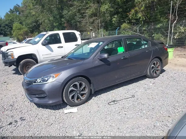 1HGCR2F79GA182614 — 2016 Honda Accord, фото 2 с аукциона IAAI, Задняя часть