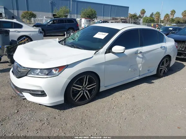 1HGCR2F61GA220442 — 2016 Honda Accord, фото 2 с аукциона IAAI, Передняя часть справа