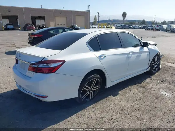 1HGCR2F61GA220442 — 2016 Honda Accord, фото 4 с аукциона IAAI, Передняя часть справа