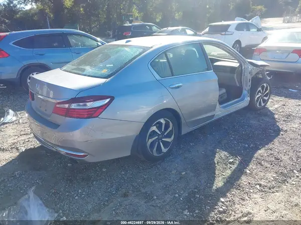 1HGCR2F8XGA246300 — 2016 Honda Accord, фото 4 с аукциона IAAI, Передняя часть