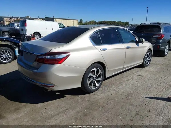 2016 HONDA ACCORD VIN 1HGCR3F87GA031186 фото 4
