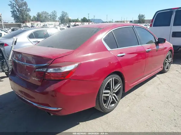 1HGCR2F58GA137050 — 2016 Honda Accord, фото 4 с аукциона IAAI, Задняя часть слева