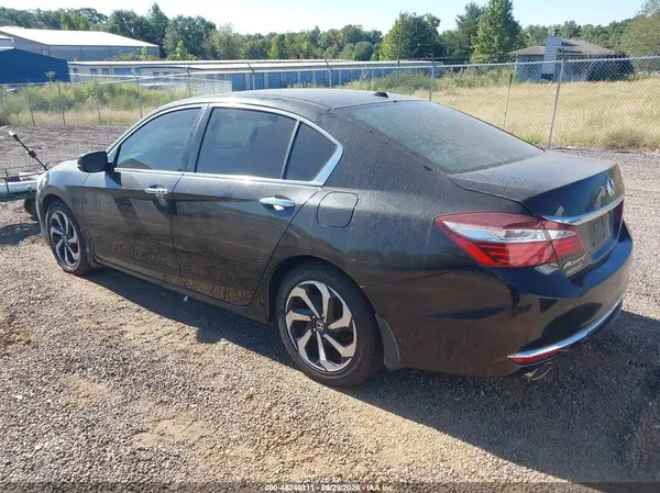 1HGCR3F87GA007308 — 2016 Honda Accord, фото 3 с аукциона IAAI 08.10.2026, Естественный износ