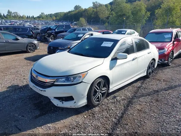 1HGCR2F50GA189238 — 2016 Honda Accord, фото 2 с аукциона IAAI 08.10.2026, Естественный износ