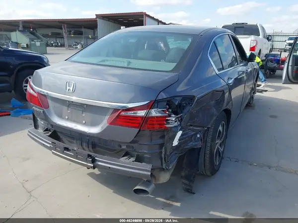 1HGCR2F48GA031236 — 2016 Honda Accord, фото 4 с аукциона IAAI, REPOSSESSION