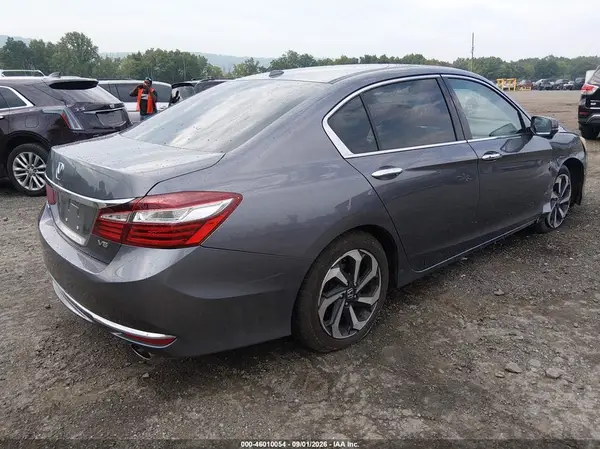 1HGCR3F84HA023760 — 2017 Honda Accord, фото 4 с аукциона IAAI 14.10.2026, Передняя часть справа