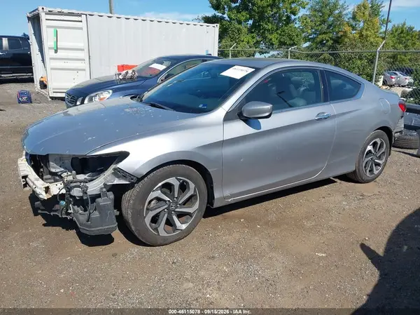 1HGCT1B31HA008973 — 2017 Honda Accord, фото 2 с аукциона IAAI 12.10.2026, Передняя часть