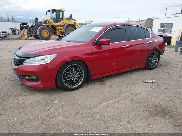 1HGCR2E10HA144476 — 2017 Honda Accord, фото 2 с аукциона IAAI, Задняя часть