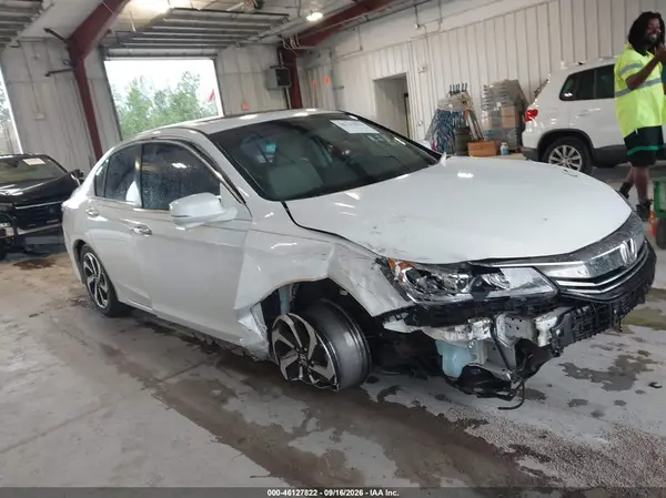 1HGCR2F01HA214153 — 2017 Honda Accord, Передняя часть (Front End), фото до ремонта