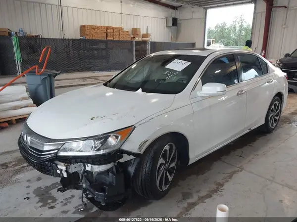1HGCR2F01HA214153 — 2017 Honda Accord, фото 2 с аукциона IAAI 13.10.2026, Передняя часть