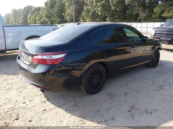 1HGCR3F8XHA034732 — 2017 Honda Accord, фото 4 с аукциона IAAI 14.10.2026, Передняя часть