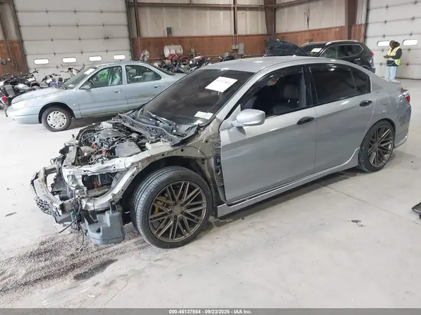 2017 HONDA ACCORD VIN 1HGCR2F15HA147856 фото 2