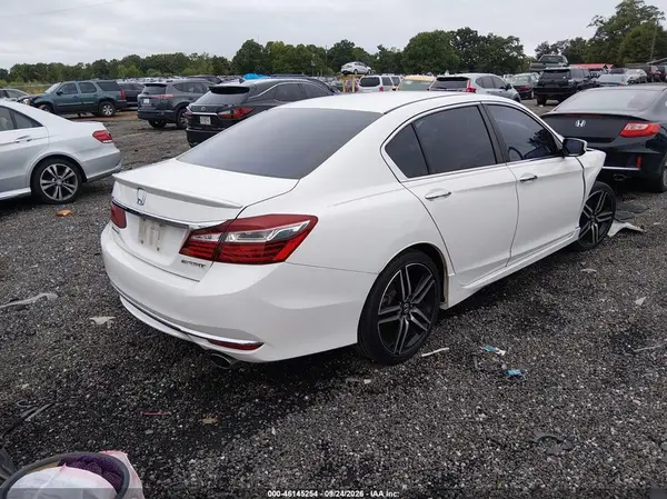 1HGCR2F5XHA120543 — 2017 Honda Accord, фото 4 с аукциона IAAI, Передняя часть