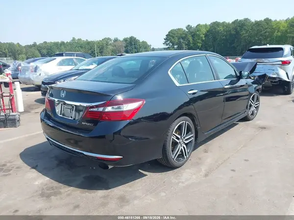 1HGCR2F58HA004645 — 2017 Honda Accord, фото 4 с аукциона IAAI 14.10.2026, Передняя часть
