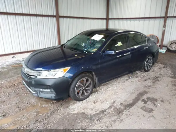 1HGCR2F92HA256782 — 2017 Honda Accord, фото 2 с аукциона IAAI, REPOSSESSION
