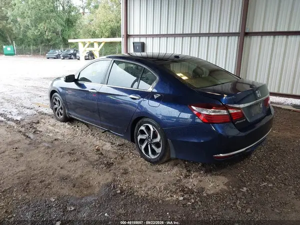 1HGCR2F92HA256782 — 2017 Honda Accord, фото 3 с аукциона IAAI, REPOSSESSION