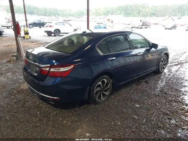 1HGCR2F92HA256782 — 2017 Honda Accord, фото 4 с аукциона IAAI, REPOSSESSION
